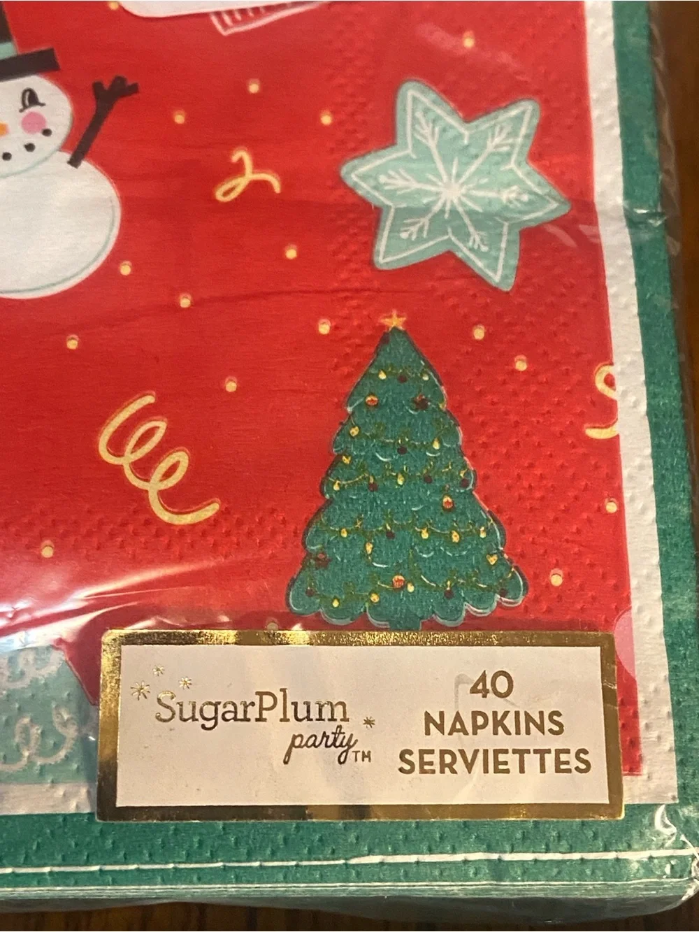 CHRISTMAS BUNDLE 6/ PIECE CozyFuzzy Socks ,EARRINGS AND TIN